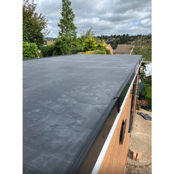 EPDM rubber flat roof installation on extension